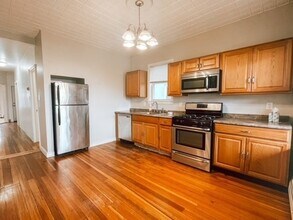 Building Photo - 40 I St