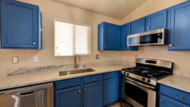 Foto del edificio - Spacious 4-Bedroom Single-Story Home in Northern Meadows