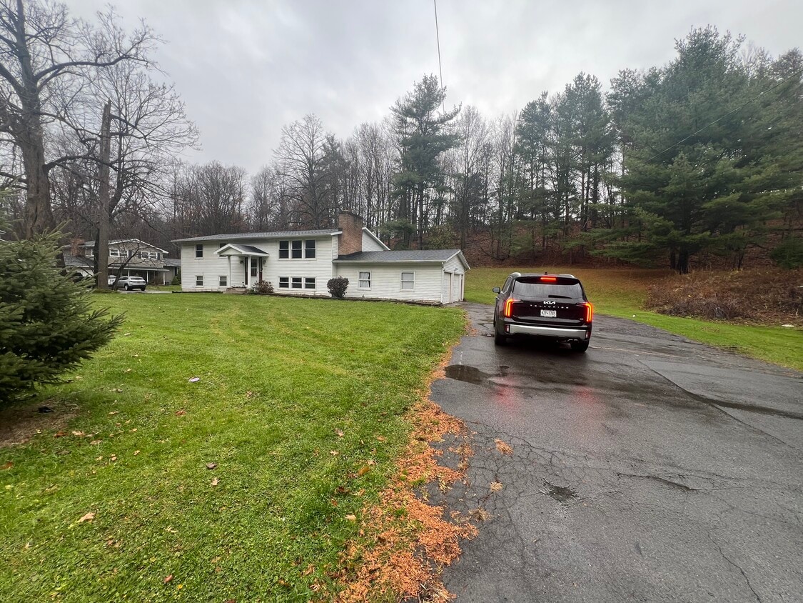 Primary Photo - 4235 Onondaga Blvd