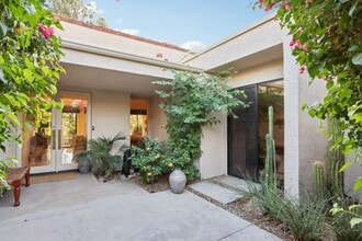 Building Photo - 829 Inverness Dr