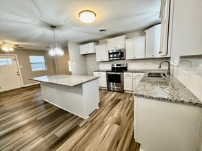 Building Photo - 1003 Watson Pl