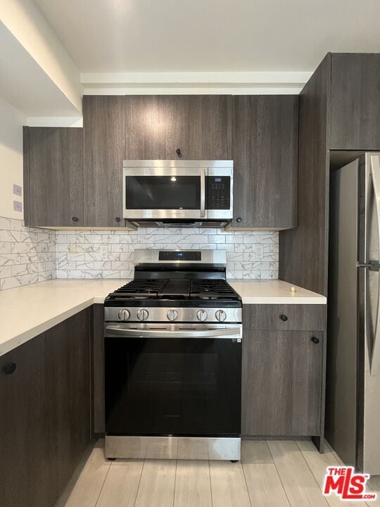 Foto del edificio - 246 N Dillon St