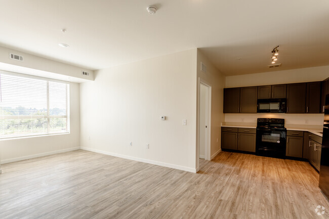 2BR, 1BA - 850 SF - Alameda View Apartments