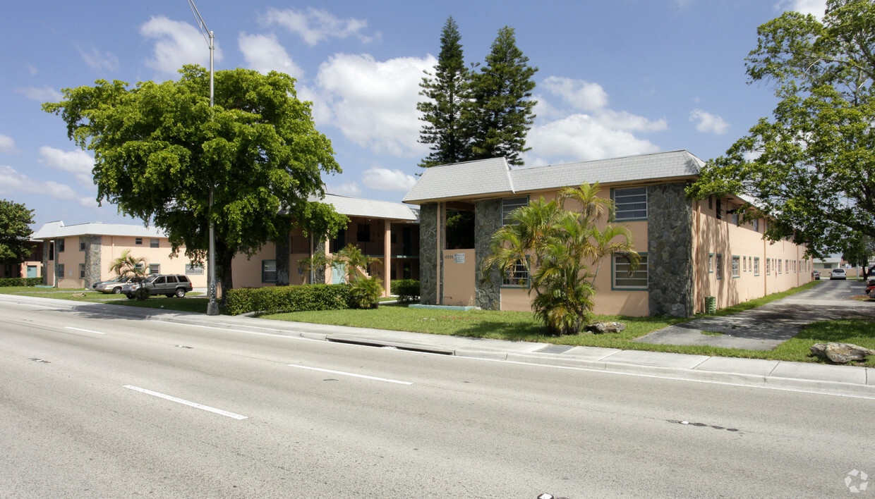 Primary Photo - West Dade II