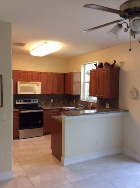 Building Photo - 2279 Shoma Dr