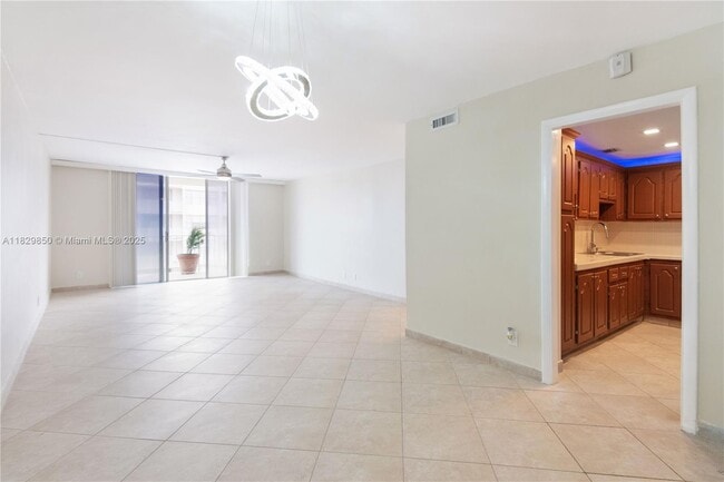 Foto del edificio - 16740 NE 9th Ave
