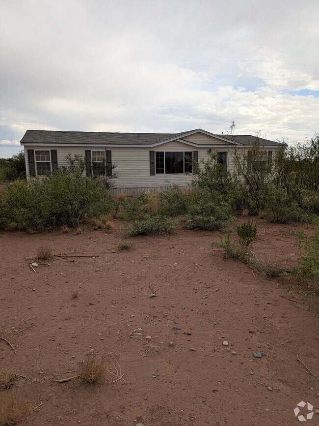 Building Photo - 230 Mountain Meadow Rd