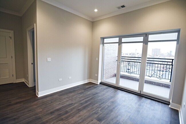 Foto del edificio - 957 W Irving Park Rd