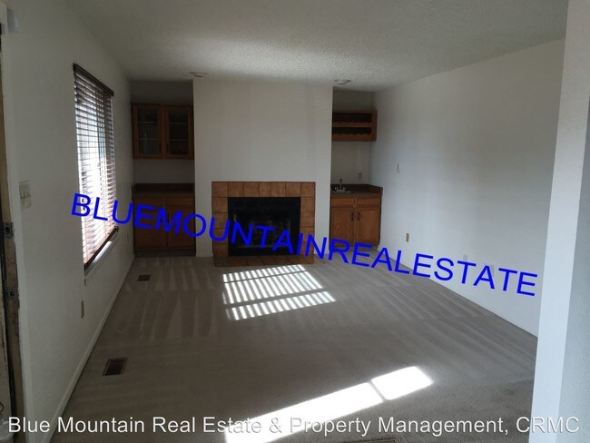 Building Photo - 2405 Split Rock Dr