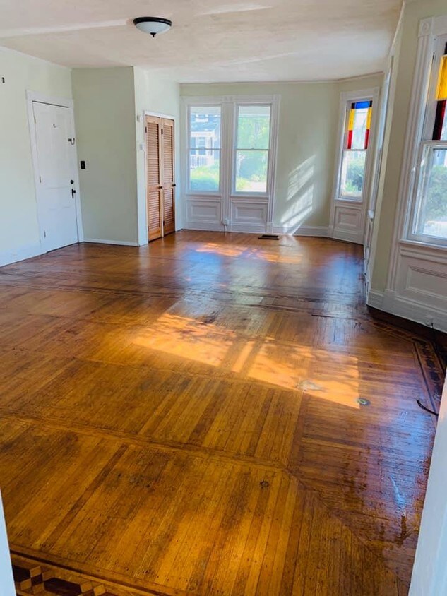 Foto principal - 49 N Chestnut St