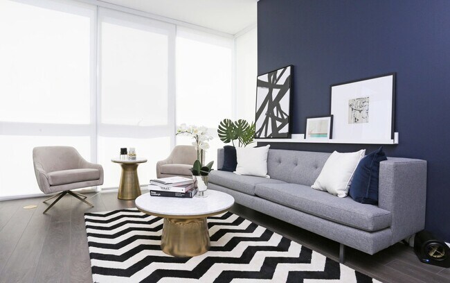 Foto del edificio - 738 N Hudson Ave