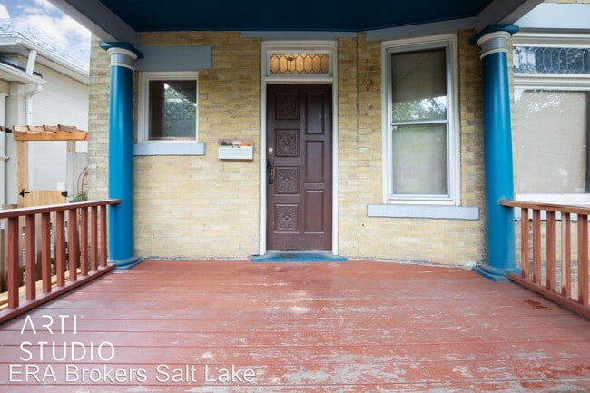 Building Photo - 3 br, 1.5 bath House - 1104 E. 200 S.