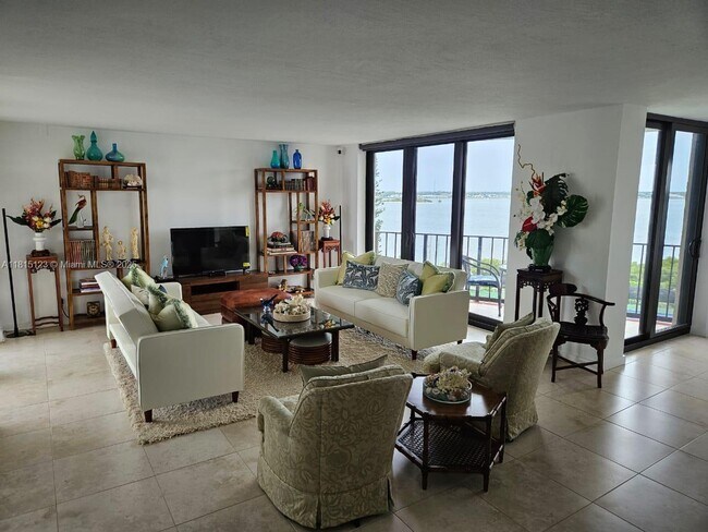 Foto del edificio - 5420 N Ocean Dr