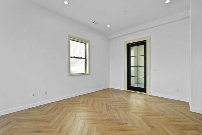 Foto del edificio - The 912 Building C