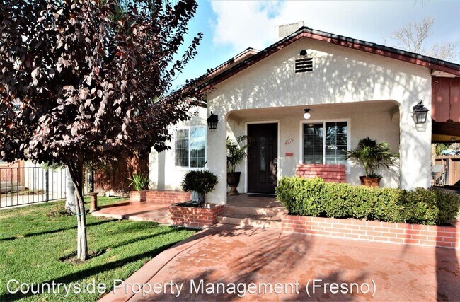 Foto del edificio - 2 br, 1 bath House - 4155 E. Illinois Avenue