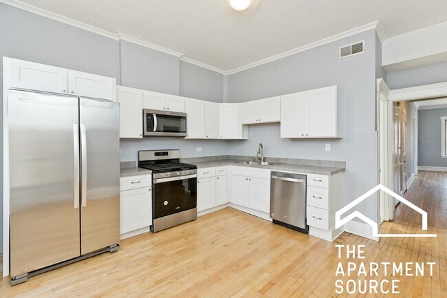 Building Photo - 3834 N Ashland Ave