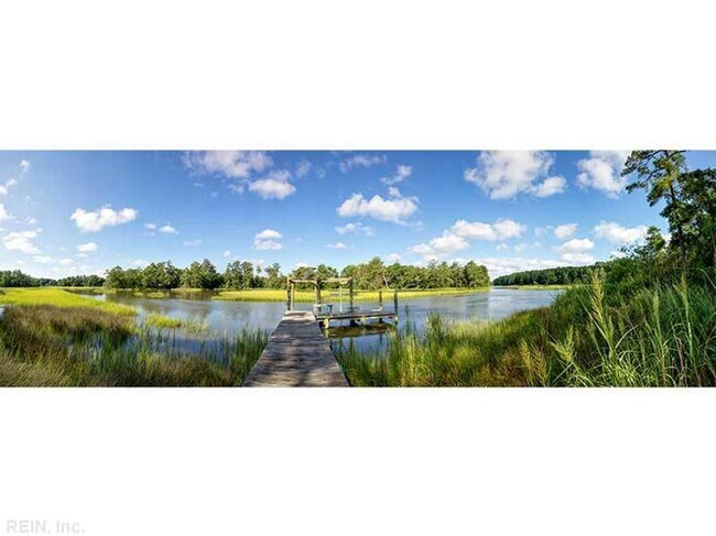 Building Photo - DEEP WATER ACCESS & ACREAGE!!