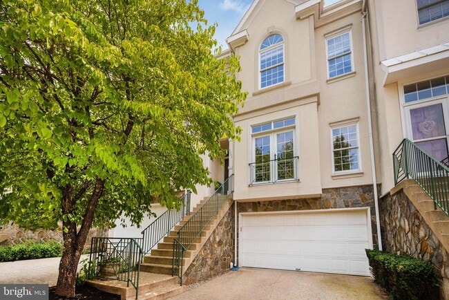 Building Photo - 4022 Dogberry Ln