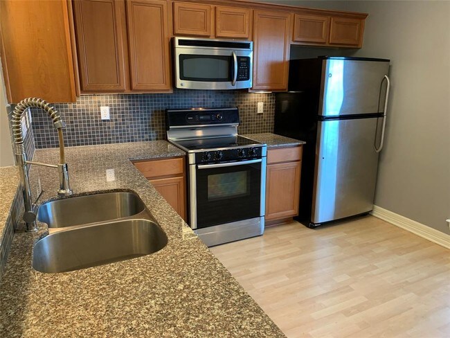 Foto del edificio - 3501 Chenevert St