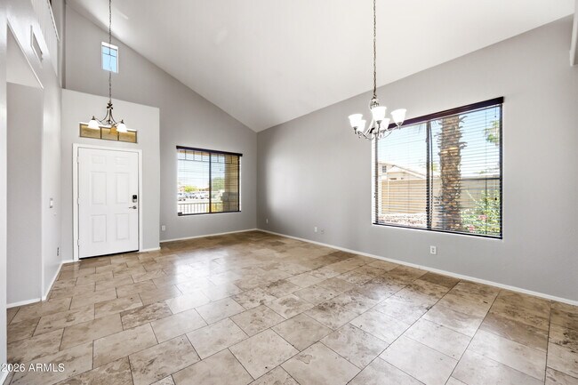 Foto del edificio - 3289 E Waterman St