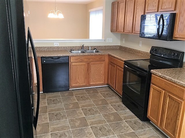 Foto del edificio - 3600 Mountain Brook Cir