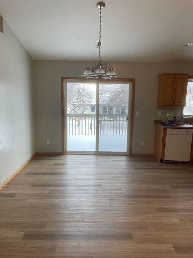 Foto del edificio - 2930 W Glenpark Dr