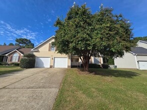 Building Photo - 3729 Harrisburg Dr