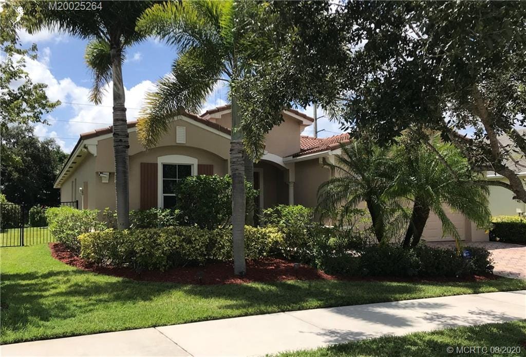 Foto principal - 565 SW Sun Cir