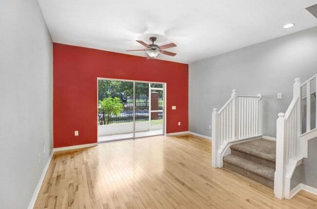 Building Photo - 13137 Kings Crossing Dr
