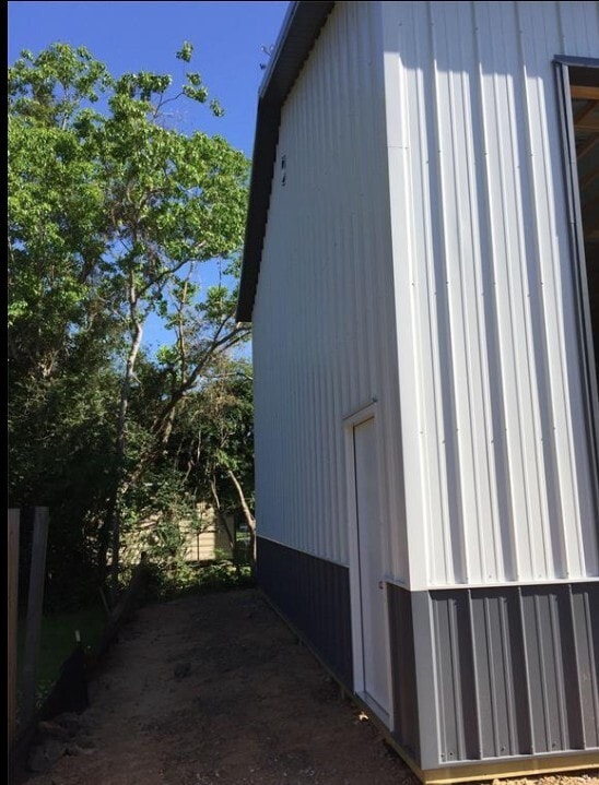 Building Photo - 1090 Williams Dr