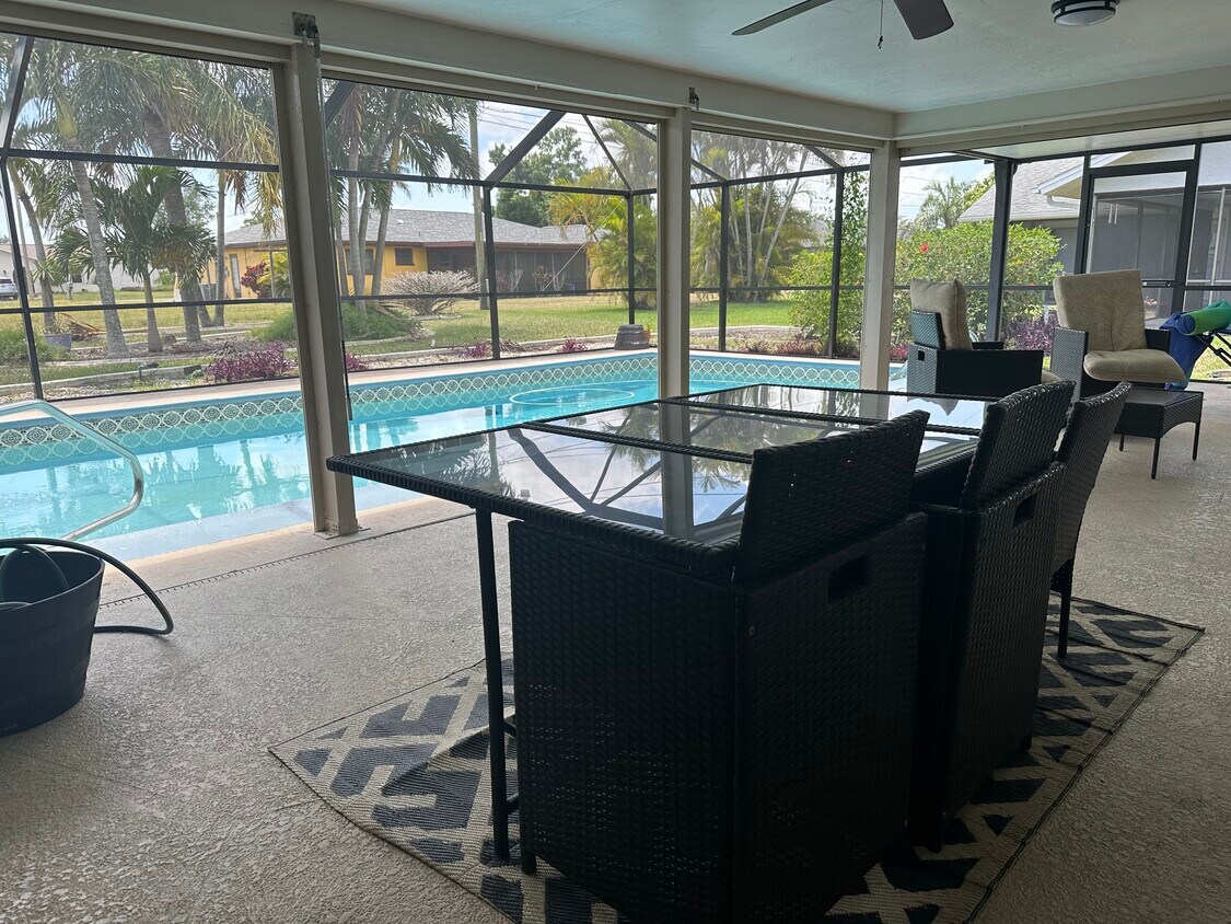 Photo - 1406 SE 22nd St (Cape Coral, FL)
