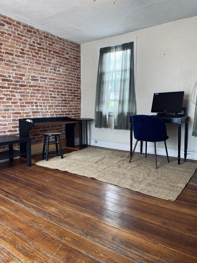 Foto del edificio - 734 N Taylor St