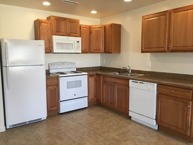 Foto del edificio - 4483 N Miner Rd