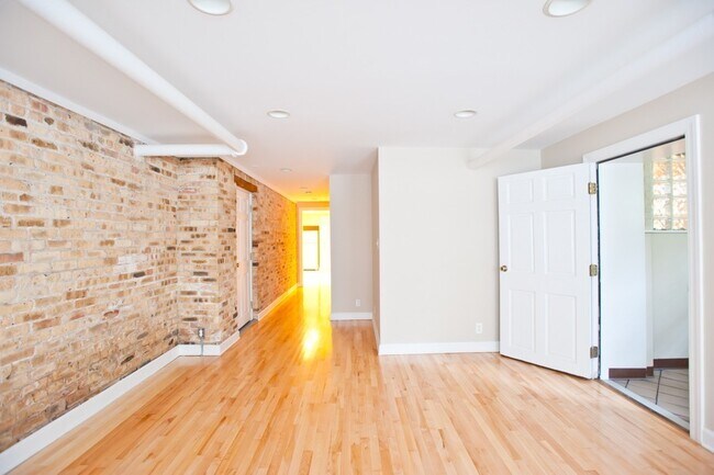 Foto del edificio - 2532 N Prospect Ave