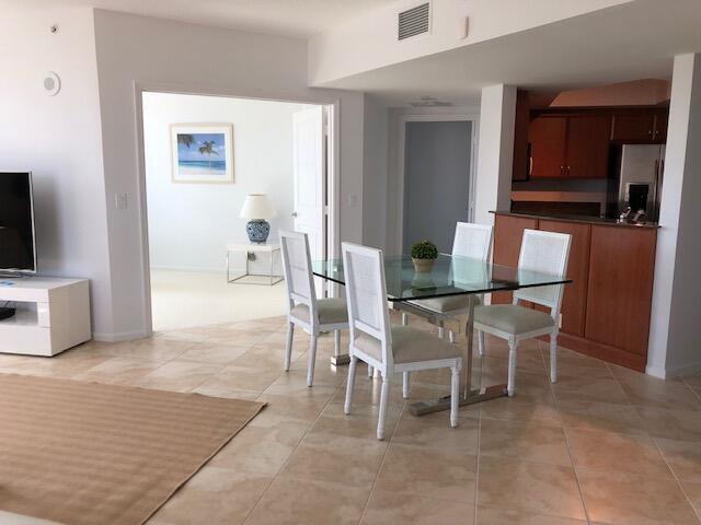 Building Photo - 403 S Sapodilla Ave