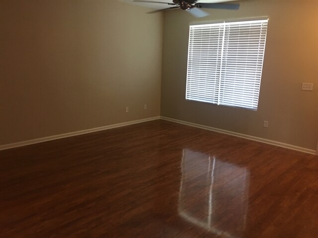 Foto del edificio - 106 Westwind Dr