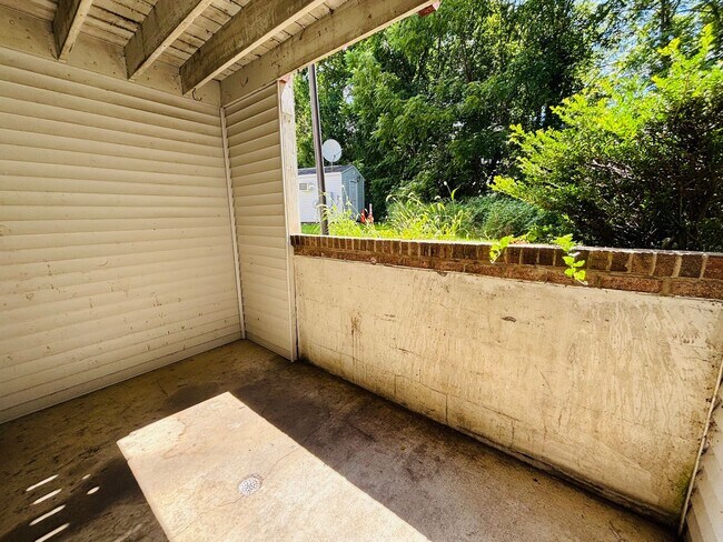 Foto del edificio - 400 Berryfield Ln