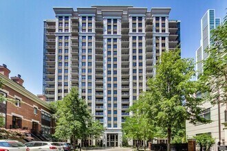 Building Photo - 1322 S Prairie Ave
