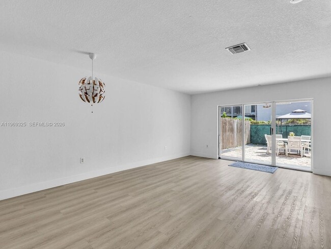 Building Photo - 11512 NW 48th Terrace