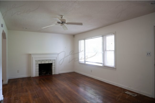 Building Photo - 7930 7th Ct S