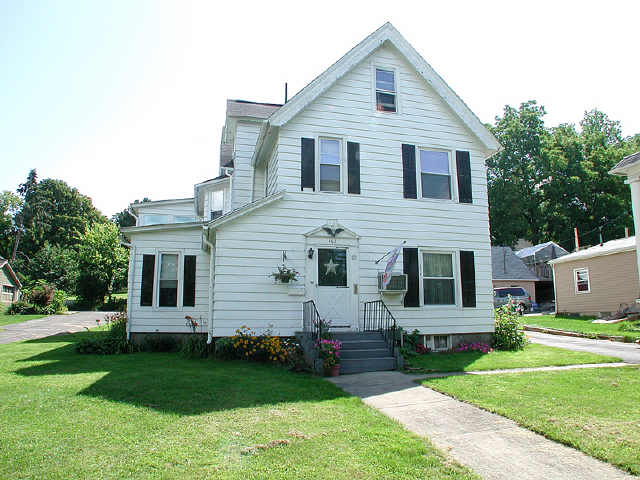 Primary Photo - 163 S Main St