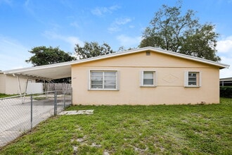 Building Photo - 3501 SW 32 Ave