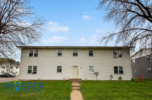 Building Photo - 2316 Golf Rd