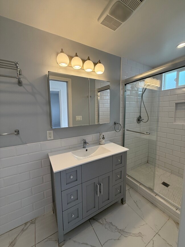 Foto del edificio - 419 Naples St