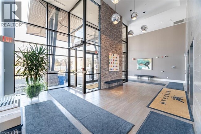 Building Photo - 128 Garden Dr