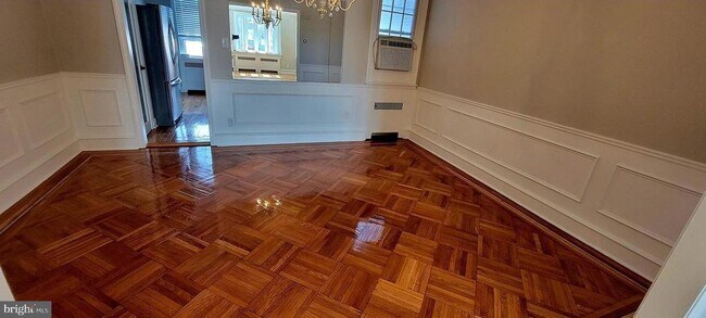 Foto del edificio - 3419 Oakmont St