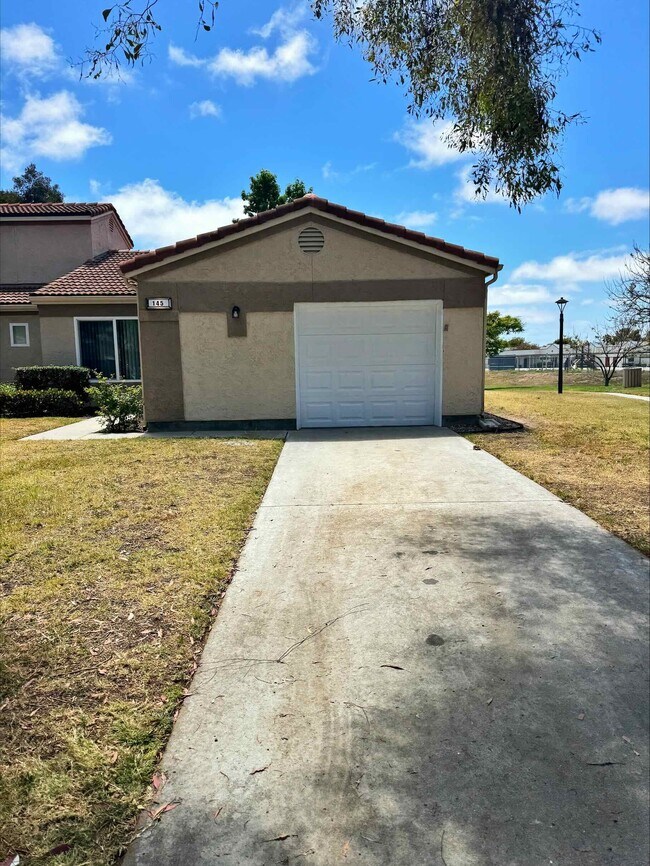 Foto del edificio - Stuart Mesa - Military Housing