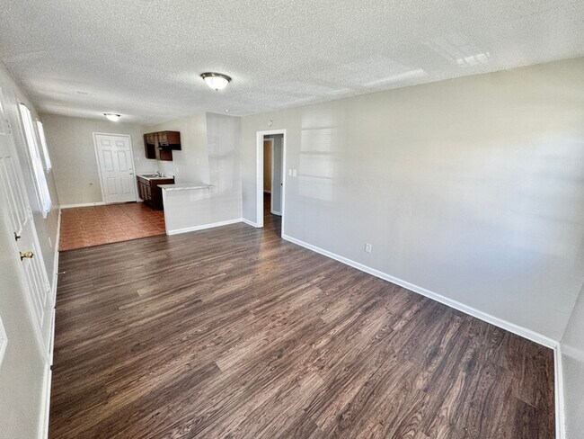 Foto del edificio - 3161 Gilmore Rd