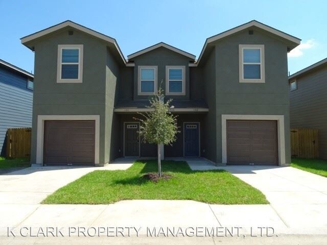 Building Photo - 3 br, 2.5 bath House - 6934 LAKEVIEW DR #102