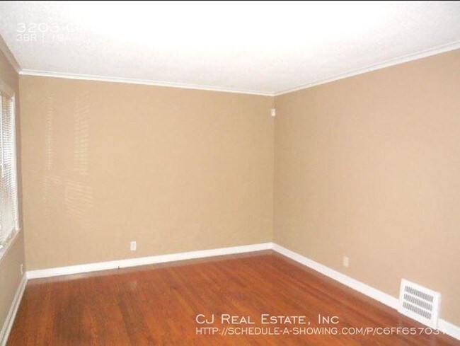 Building Photo - 3 bedroom in Independence MO 64052